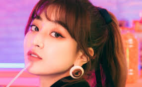 TWICE(トゥワイス)のジヒョの仲良しメンバーは？仲間はずれで浮いてる説が？